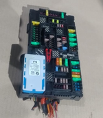 Load image into Gallery viewer, BMW F98 F97 X4 X3 G01  M BODY FUSE BOX CONTROL MODULE OEM  6828074