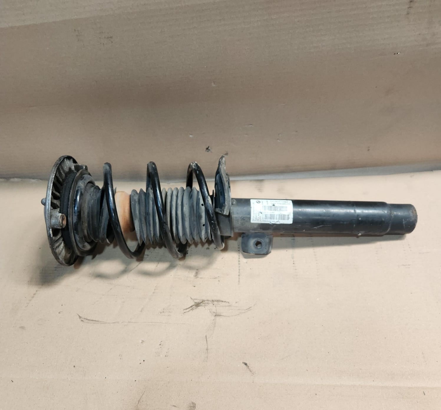 2012-2015 BMW 320i Spring Strut Front Assembly 6791551 3-Series F30 F30 LCI 