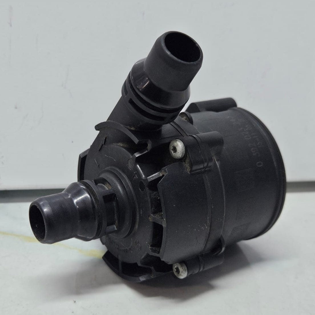 2014-2019 BMW 750i 7 Series and 5 Series Auxiliary Water Pump 9372723 OEM