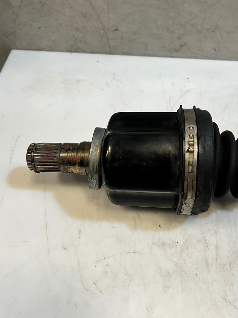 2016-2020 BMW X1 X2 F40 F44 F45 F46 F48 F39 Front Left Axle Shaft 8643375 OEM
