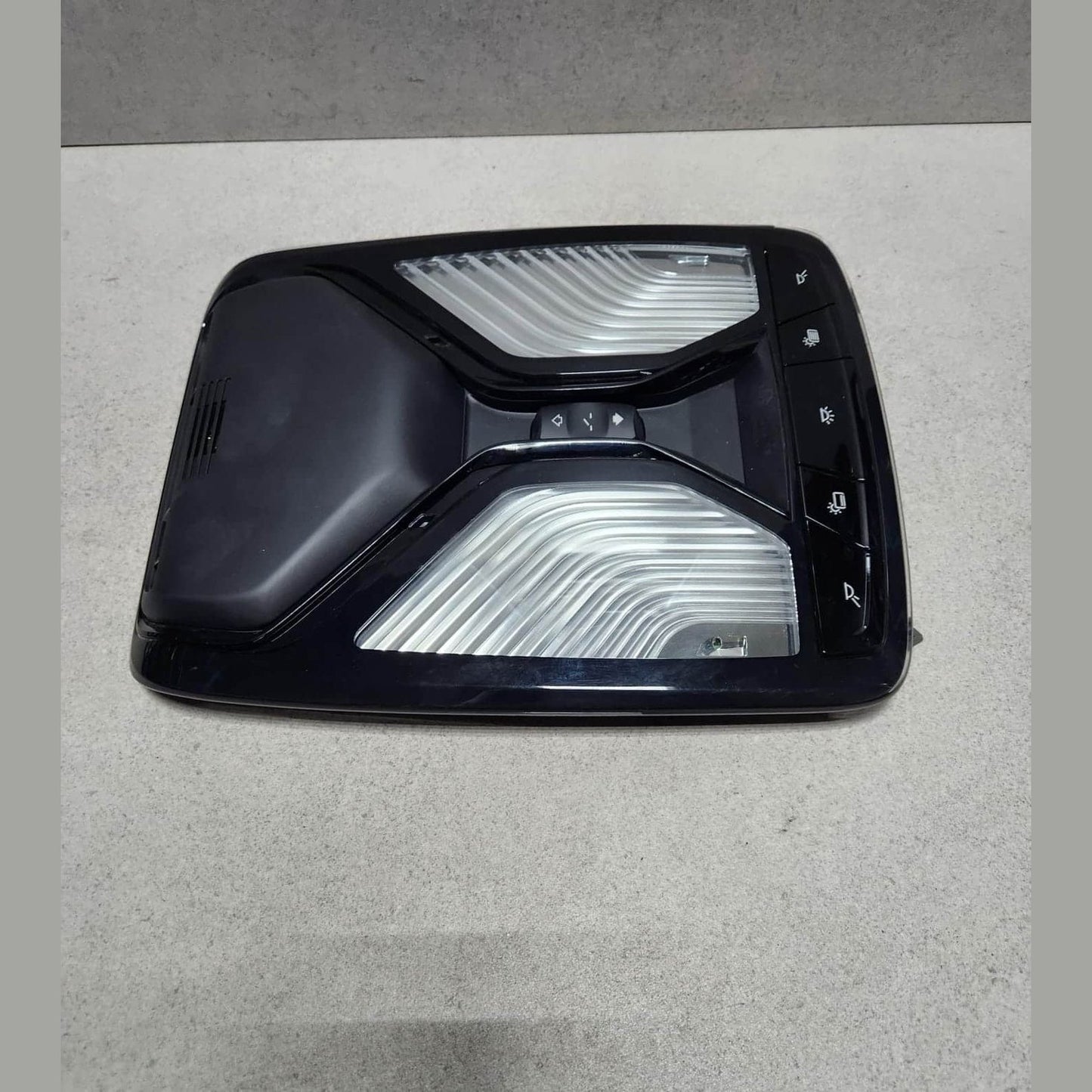 Genuine 2017-2023 BMW 530i Roof Functional Center 5A3CCB0 5 Series G30 and X7 G0