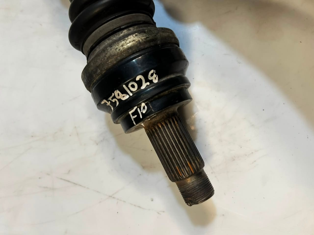 2010-2017 BMW 5 Series F10 F11 520d Rear Drive shaft RIGHT 7581028 OEM