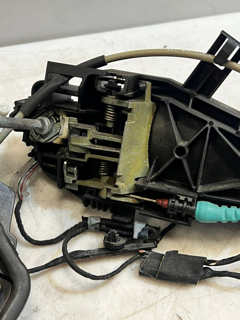 BMW X6 E71 Front Left SIDE Door Lock Actuator 7318409 OEM