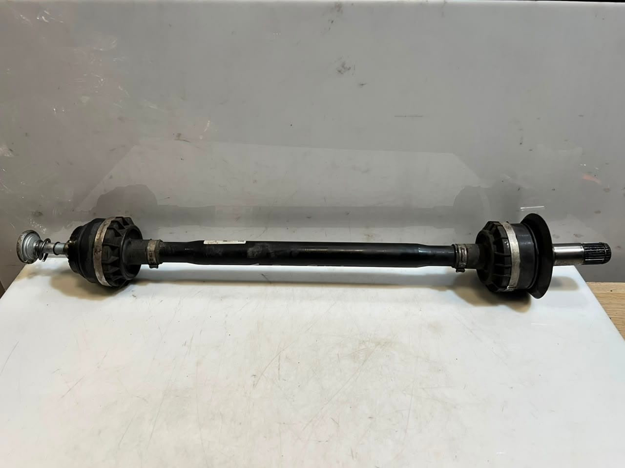 2021 BMW 330e 3 Series G20, G21, G28 Rear Left Driveshaft 8666073 OEM