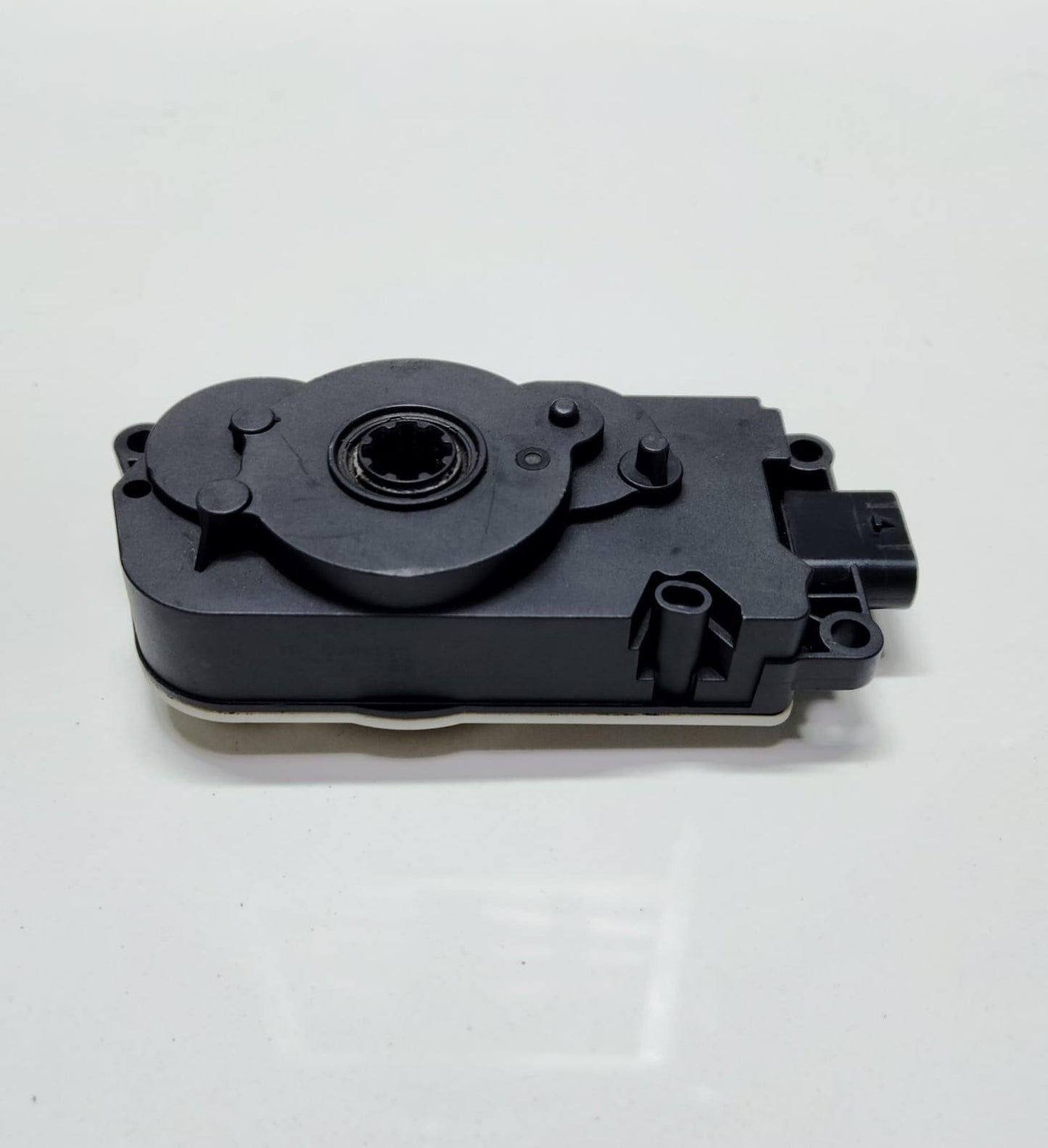 2020 BMW 330i Air Flap Motor Actuator 9464870 3 Series G20 G21 OEM