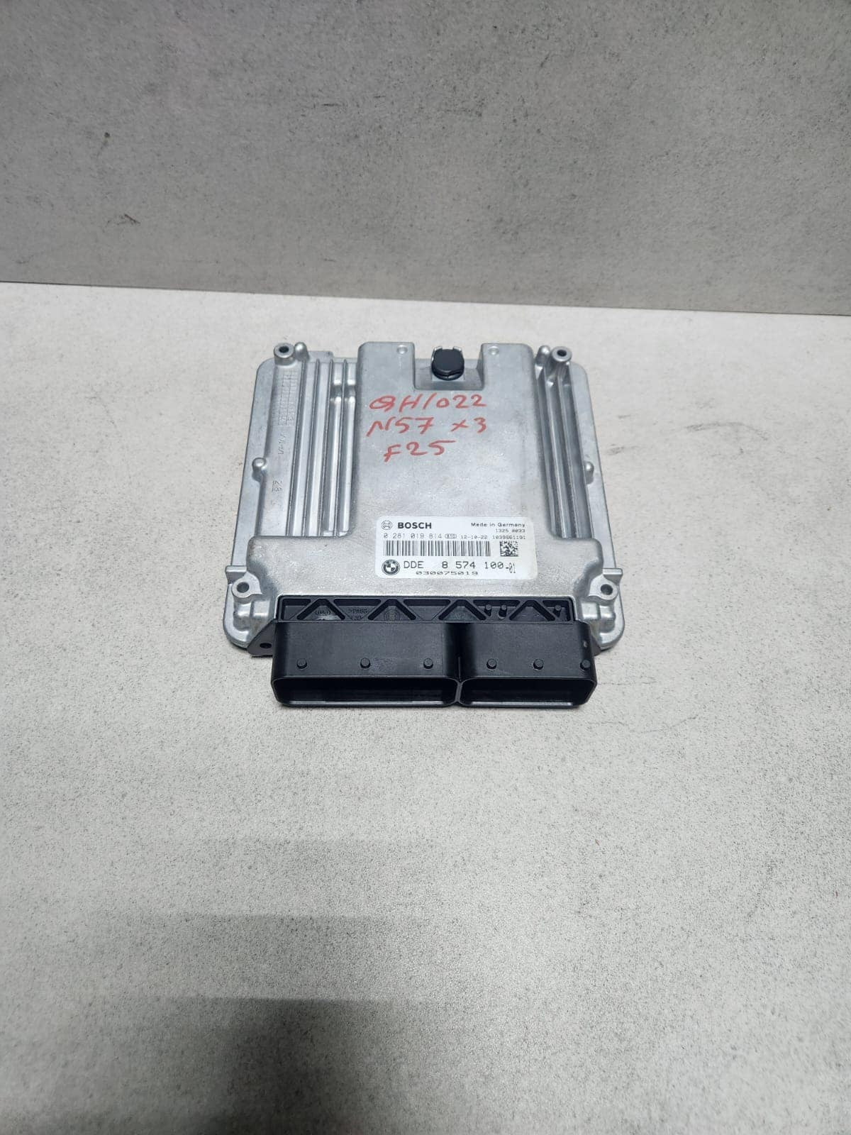 BMW Engine Control Unit 8574100 X3 F25 3.0 DIESEL N57D30A ECU SET