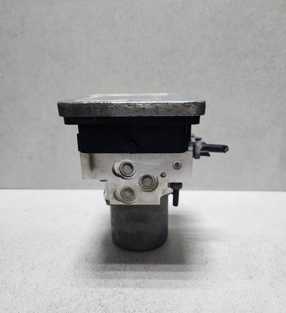 2016-2019 BMW 750i xDrive Abs Pump Module 5A01941 G30 G31 G32 G11 G12 G01 G02