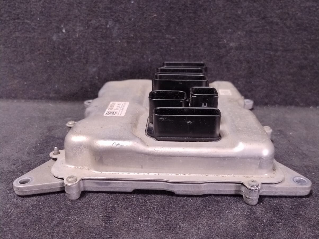 BMW 520i F10 2010-2013 N20 ENGINE CONTROL ECU UNIT + MODULE  DME 7644747