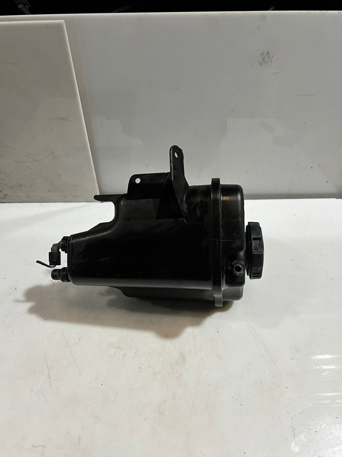 2008-2019 BMW X5 E70 F15 F85 X6 E71 F16 WATER Coolant Expansion Tank 7647290 OEM