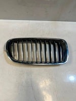 Load image into Gallery viewer, 2012-2016 BMW 328i and F30/F31/F35 3 Series Front Grille 7295436 OEM
