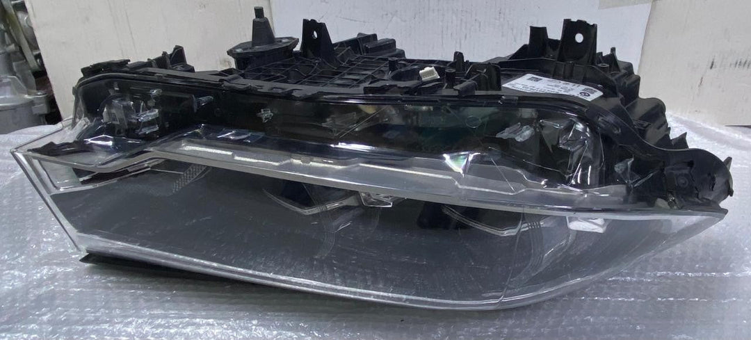 OEM BMW 5 SER G30 G31 LED ADAPTIVE HEADLIGHT LEFT SIDE 8499109 LHD ECE NO MODULE
