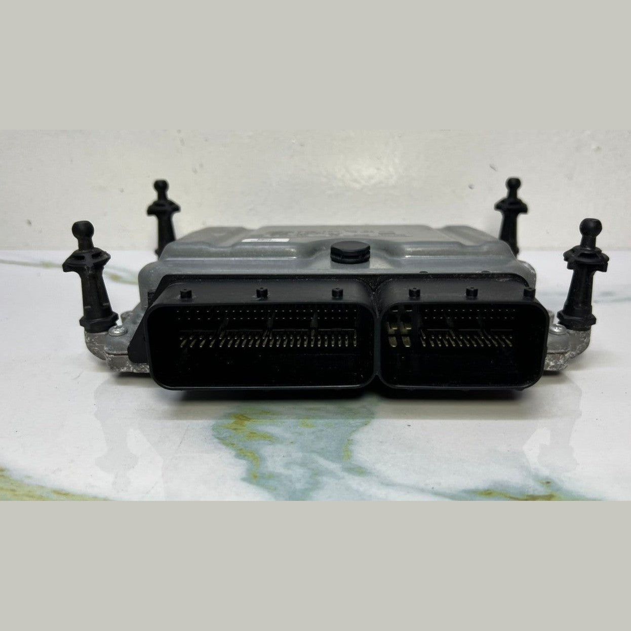 03-06 Mercedes W203 C-Class Engine Control Module Unit ECM ECU A272 1535591 OEM