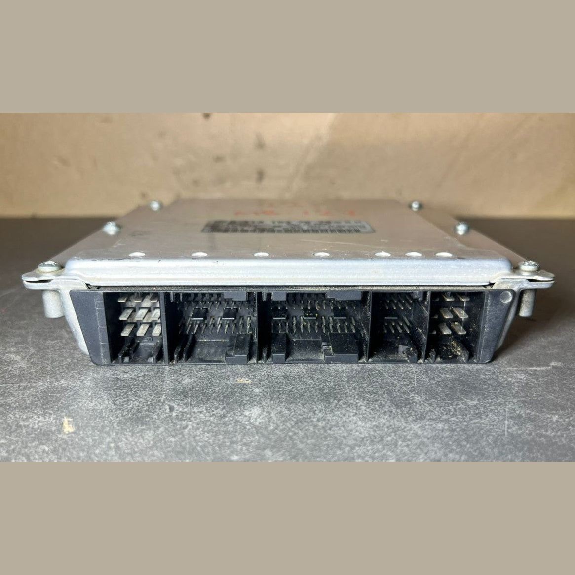 01-06 Mercedes W220 S-Class Engine Control Module Unit ECM ECU A113 1537679 OEM