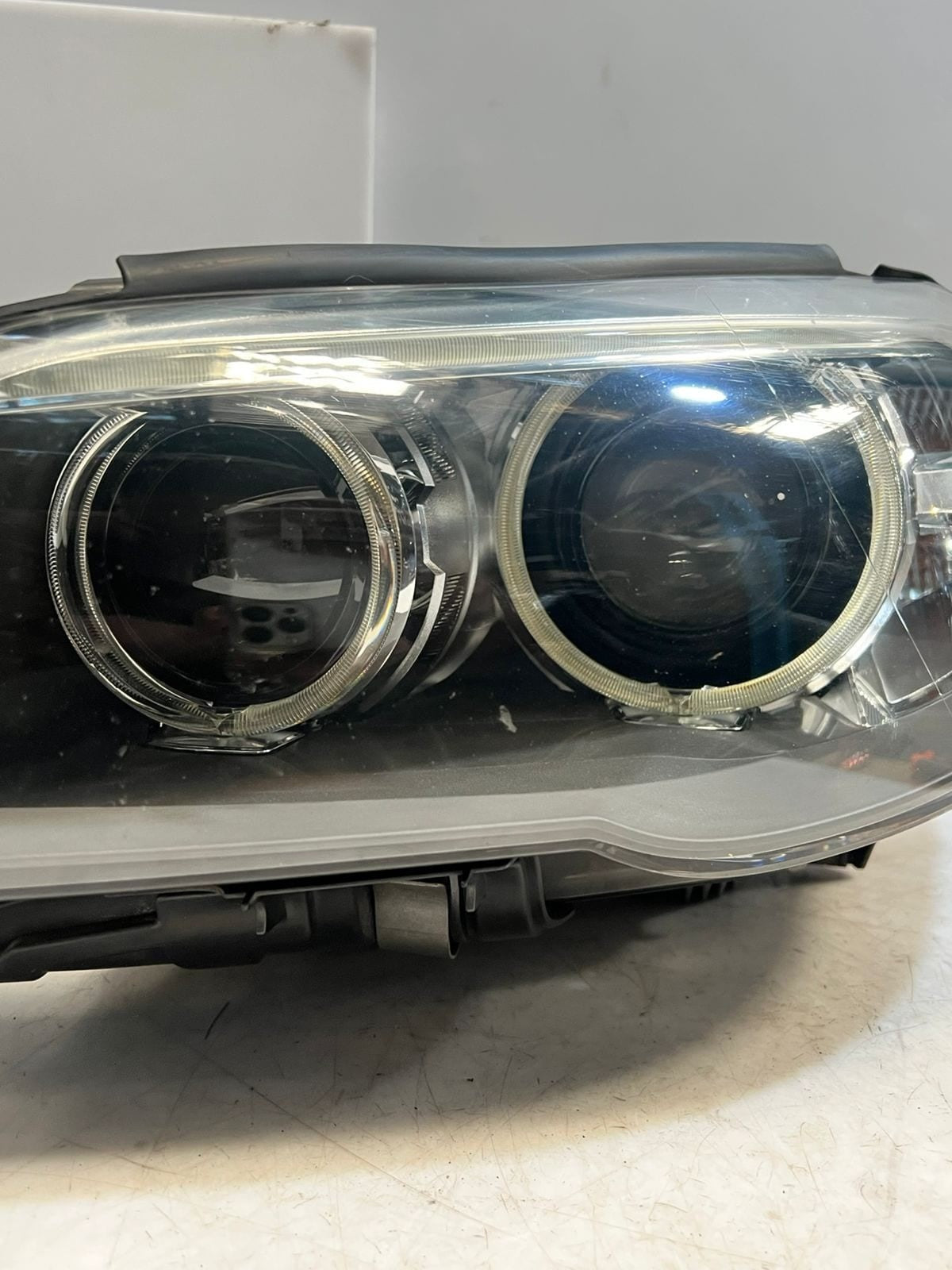 BMW 5 Series F10 F11 Xenon Adaptive Headlight FR ECE Bi Xenon 7317134 7317133