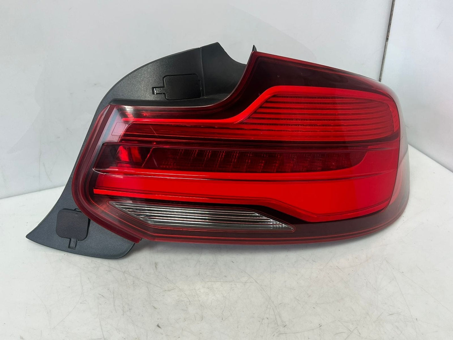 2018-2020 BMW 2' 230i M240i and M2 F22 F87 LCI Tail Light Right LED 7420994 OEM