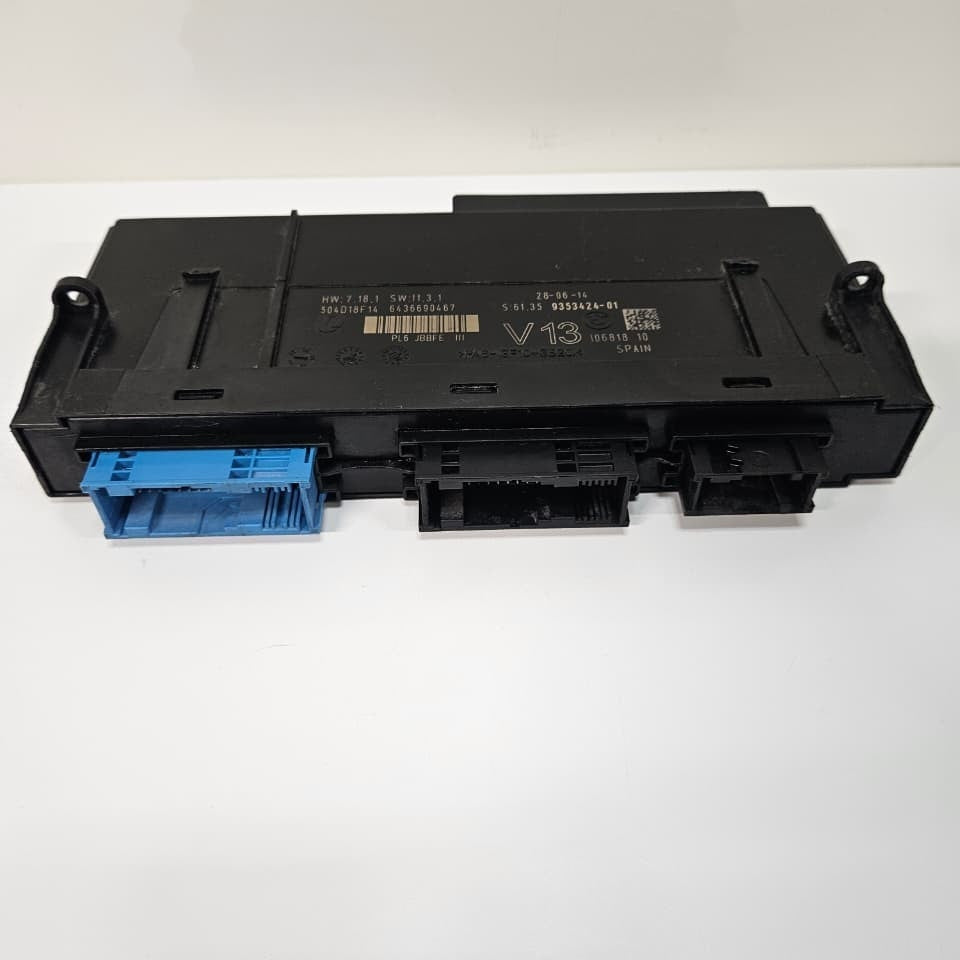 12-16 BMW F06 640i 650i RWD 4.4L N63TU Body Control Module BCM 61.35 9353424 OEM