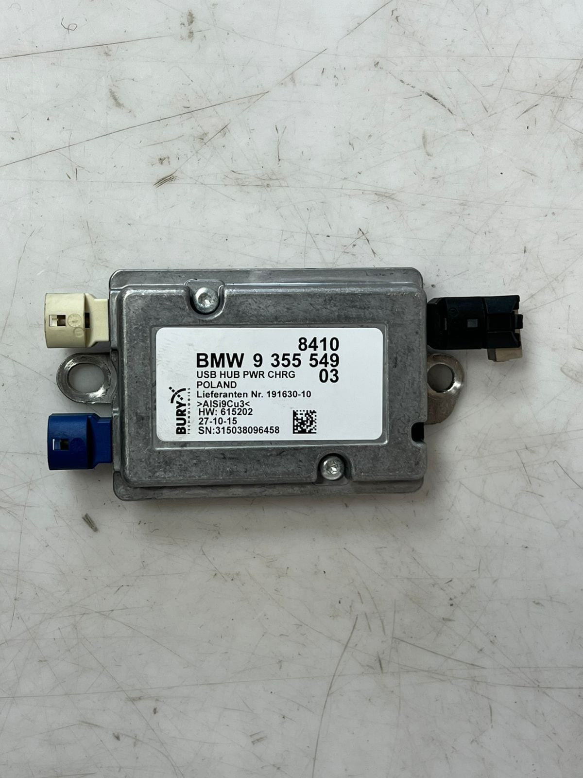2016-22 BMW 330i F20 F21 F22 F30 F32 F45 F87 USB Hub Control Module 9355549 OEM