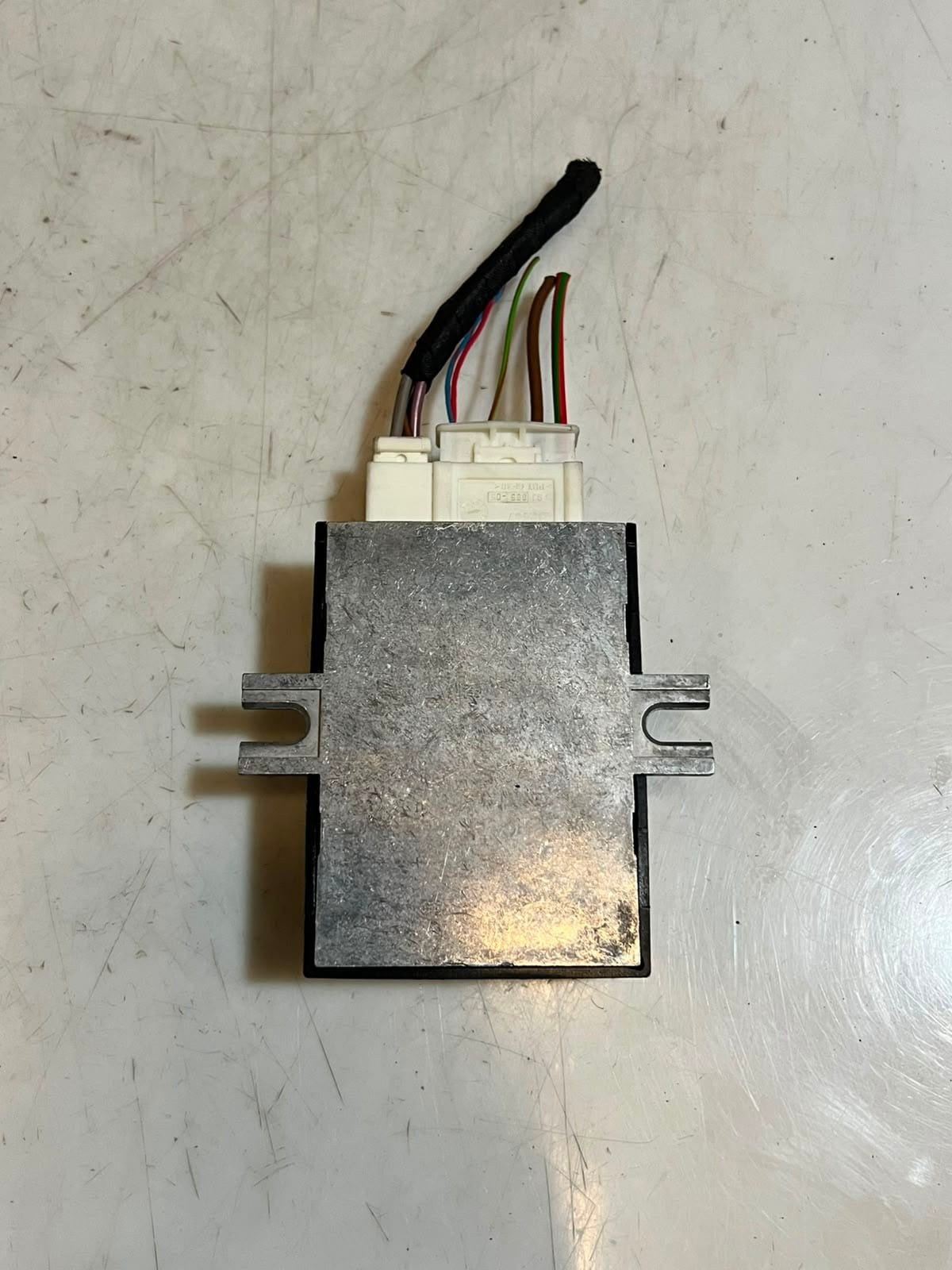 2012-2016 BMW F10 M5, F06 M6, and F12 M6 Fuel Pump Control Unit 7302256 OEM