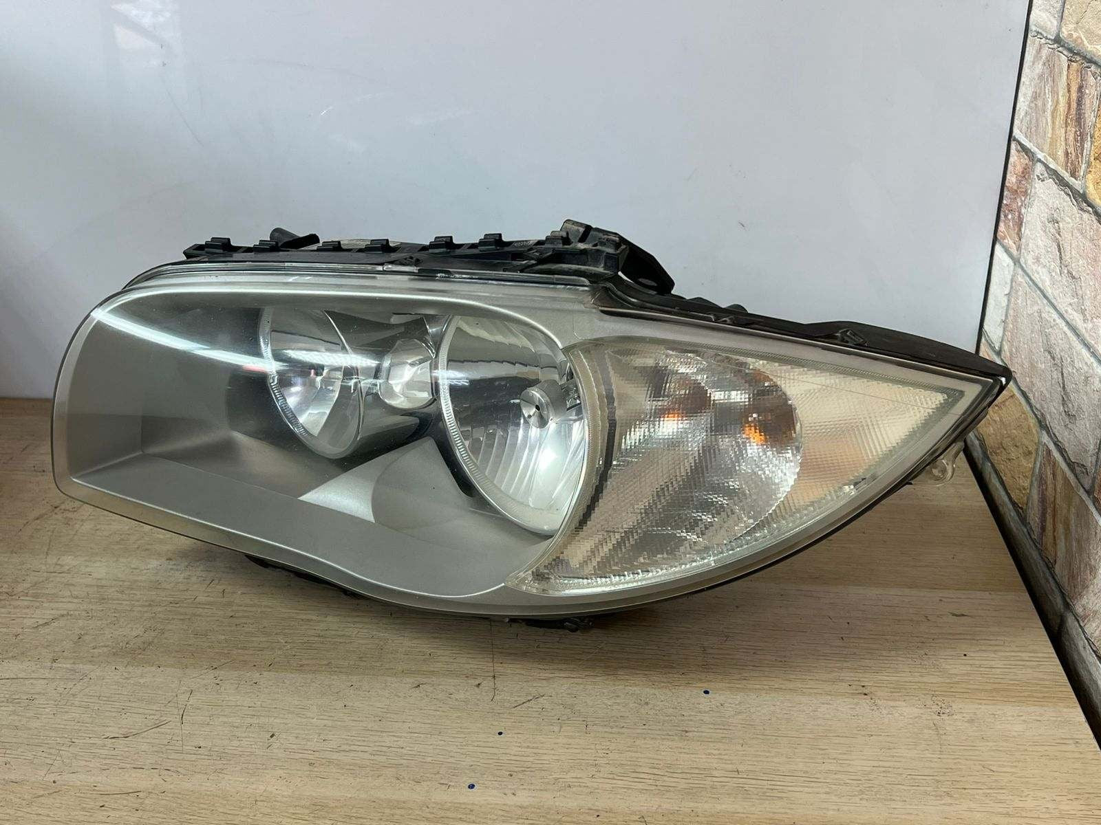 BMW Headlight 6924487 1 Series E81 E87 left side Halogen, without xenon
