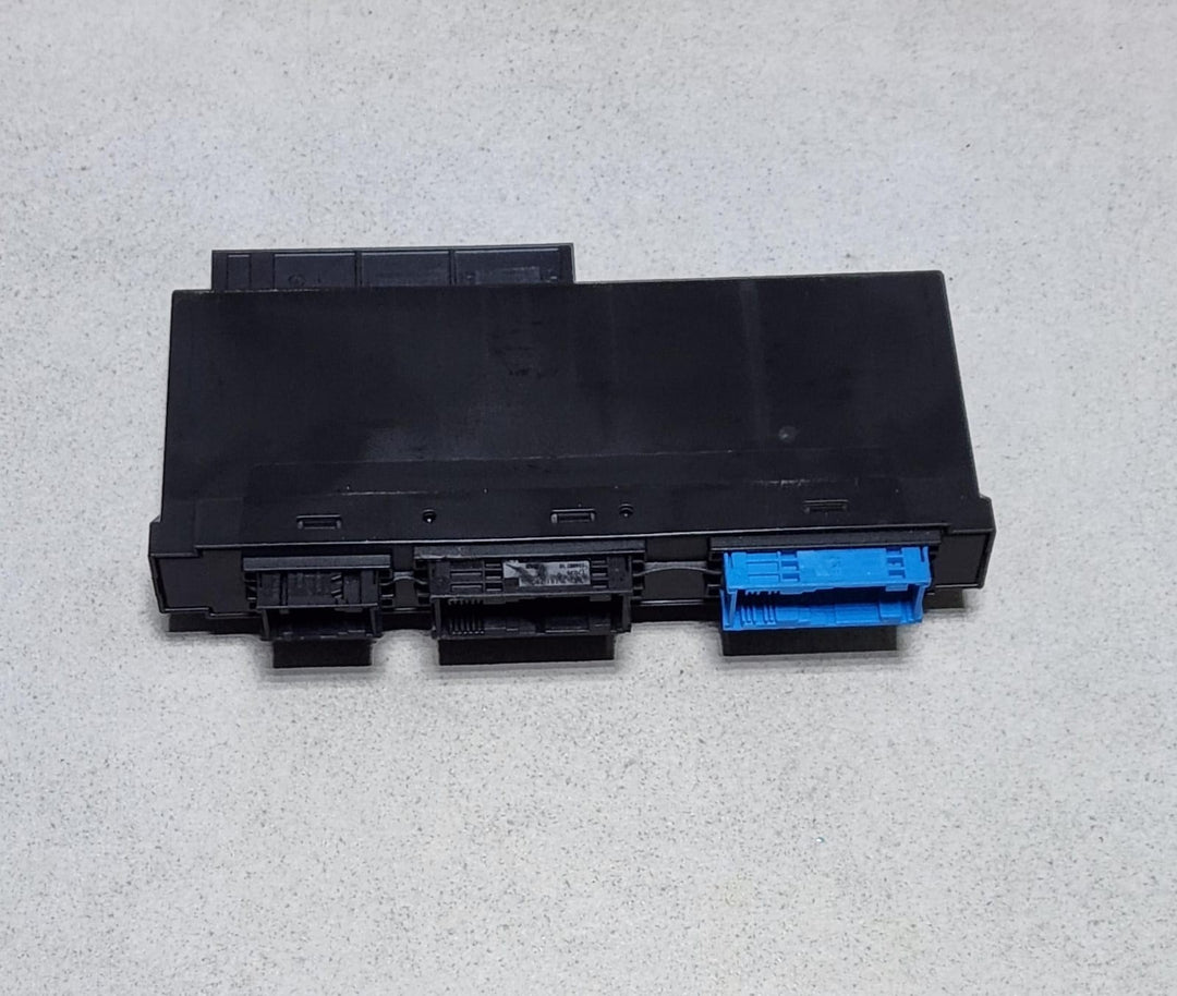 2010-2011 BMW 740i Body Control Module 9226901 740i 750i and 750Li OEM