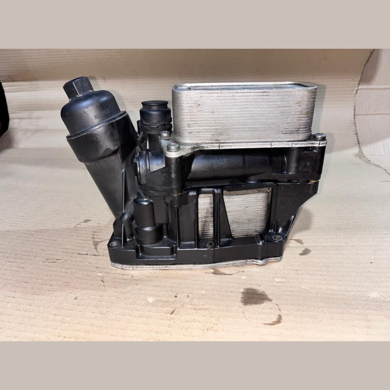 BMW F10 F30 F15 N57 OIL FILTER  oil filter housing- 7037932