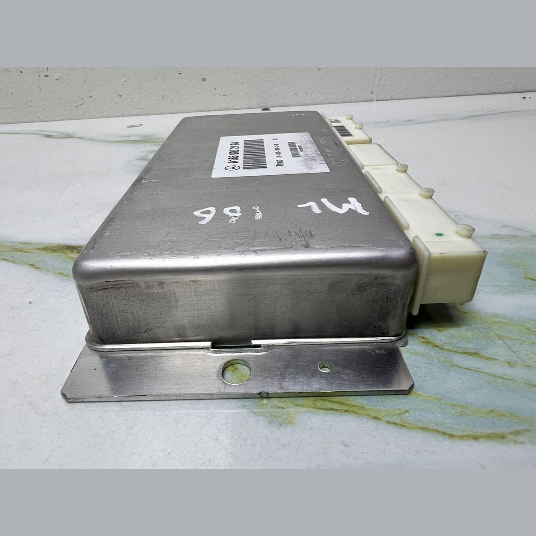 2012-2015 Mercedes-Benz ML63 AMG Left Front Seat Control Module A1669002104 W166