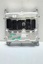 Load image into Gallery viewer, 2012-2018 BMW 320i Engine Control Unit 7643312, 3 Series F30 F31 F35 OEM