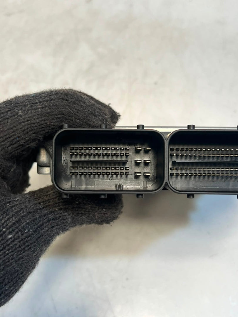 2013 BMW 5' F10 520D N47N Engine Control Unit (ECU) SET DDE+CAS4+2KEYS 8573257