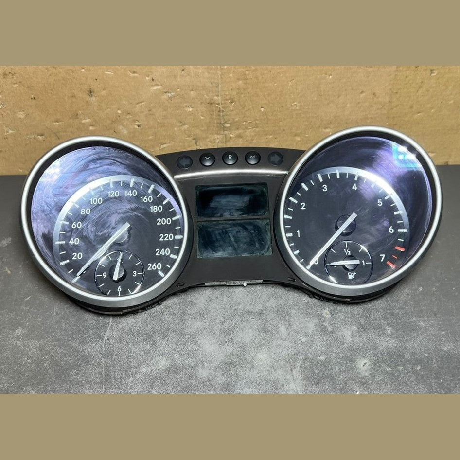 07-13 Mercedes-Benz W164 GL ML Instrument Cluster Speedometer A251 9005800 OEM