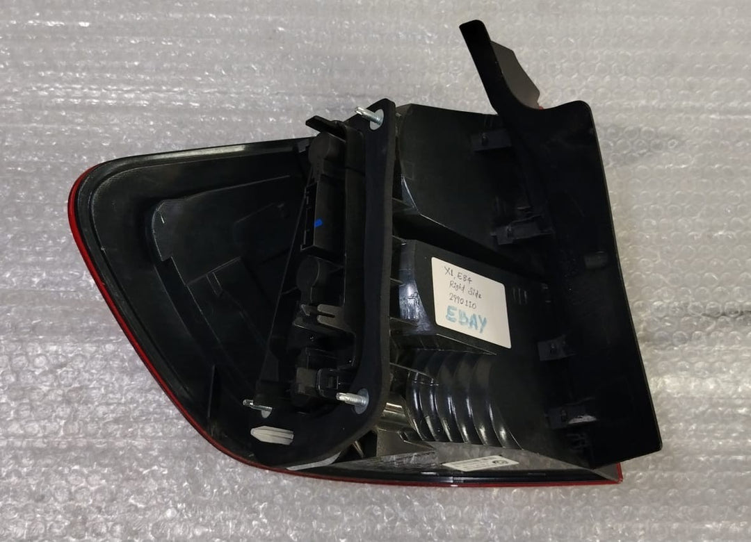 OEM BMW X1 E84 LCI REAR OUTER LIGHT DRIVER RIGHT SIDE 2990110