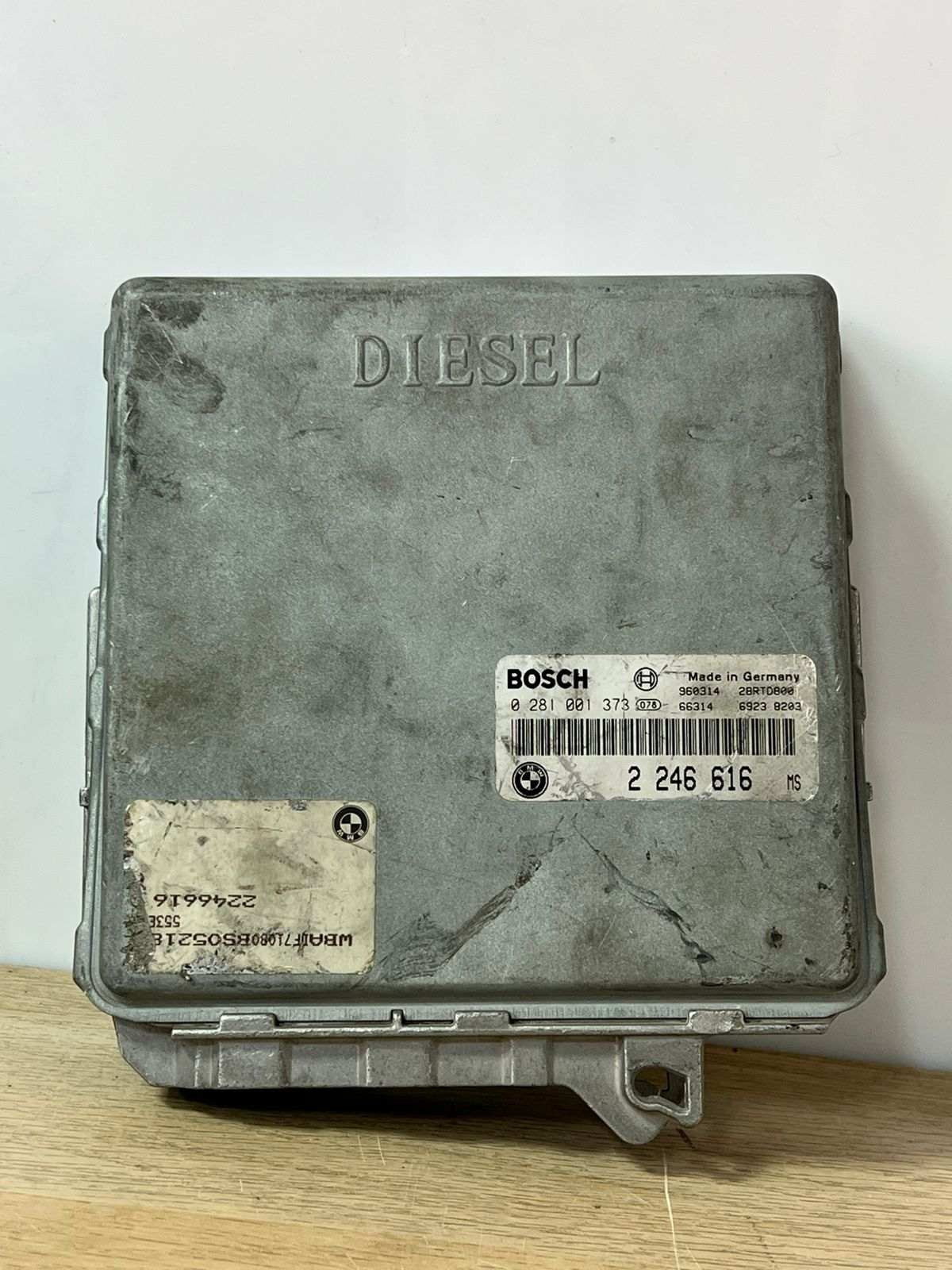 2246616 0281001373 Engine control unit/module ECU Fits for BMW 7 E38 