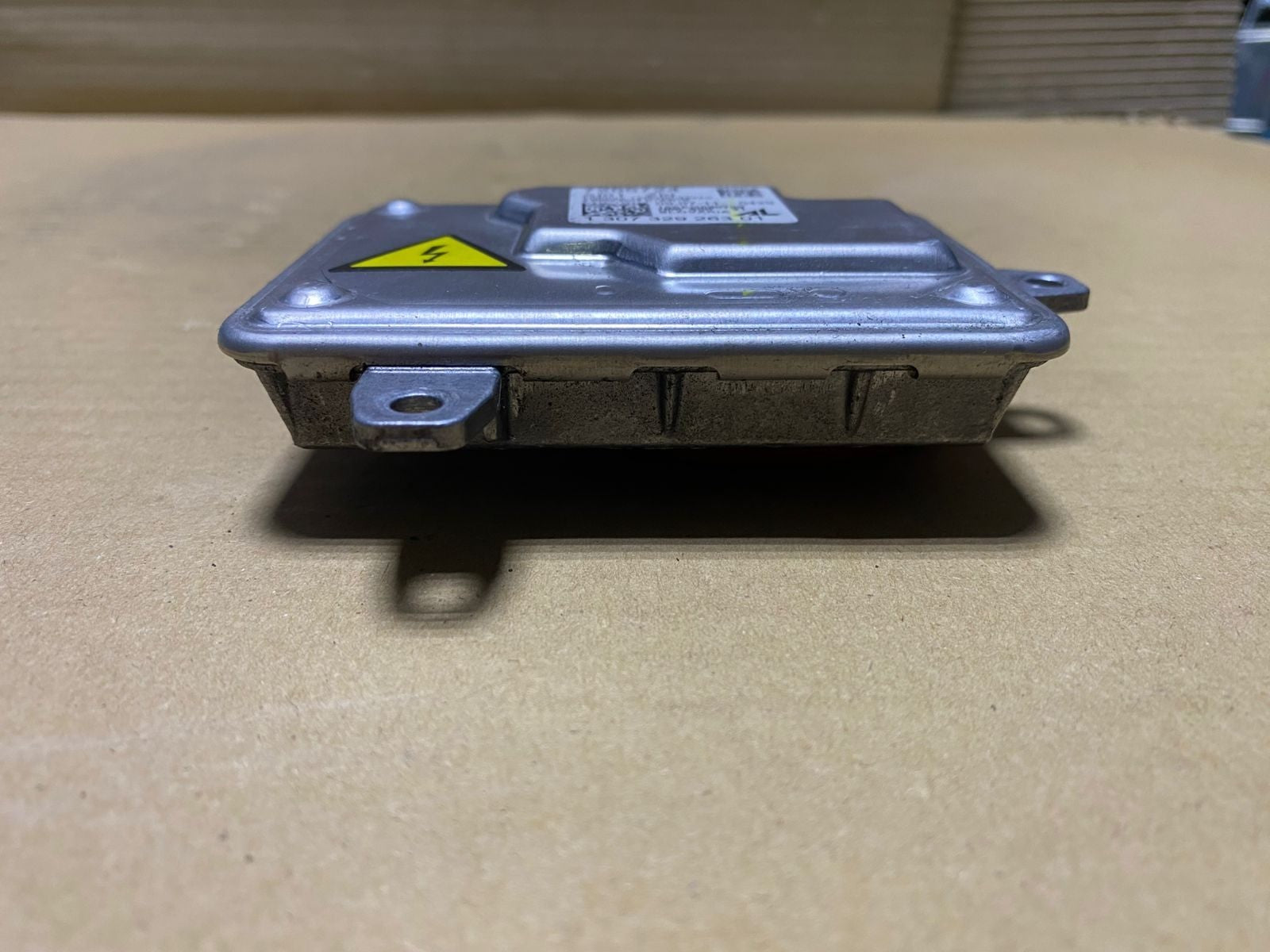 BMW Xenon Hid Headlight Ballast Control Module 7255724 D1S D1R xenon