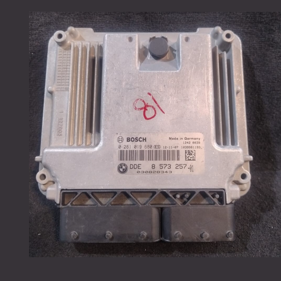 BMW F10 F11 520d DIESEL N47N 184HP  ENGINE CONTROL UNIT ECU ONLY  DDE 8573257