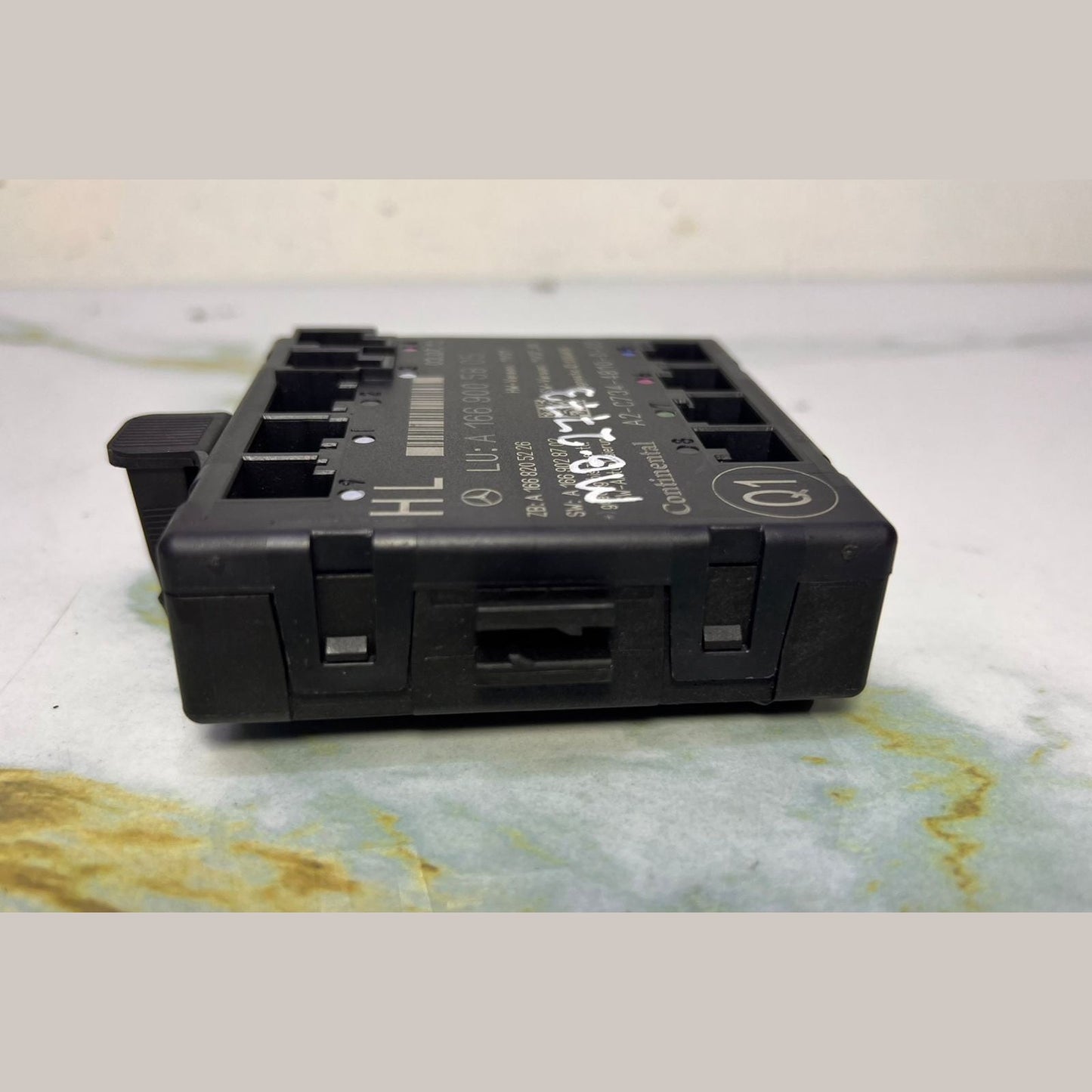 2014 Mercedes-Benz ML350 Door Control Module Unit A 1669005808 W166 ML350 and GL