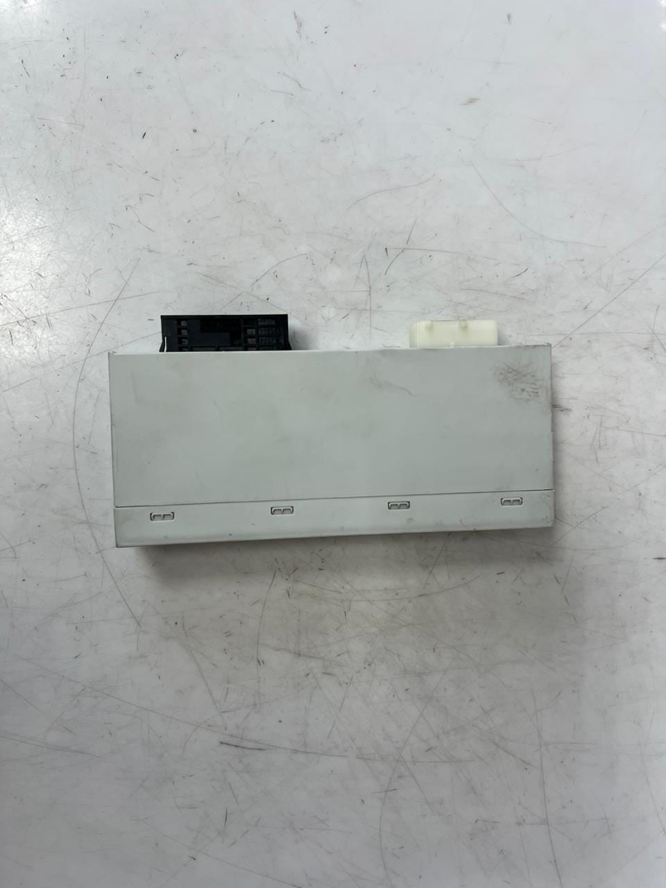 2003-2009  L322 Land Rover Range Rover Air Suspension Control Module RQT000013