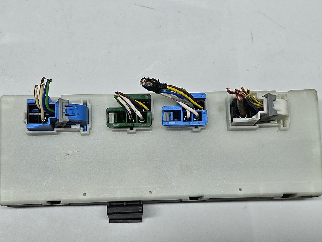 9465565-2019-2025 BMW X7 X5 G05 RHD Tailgate Control Module OEM