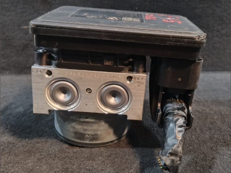 BMW F45 216D 2015 DSC ABS BRAKE PUMP CONTROL MODULE UNIT - 6878051