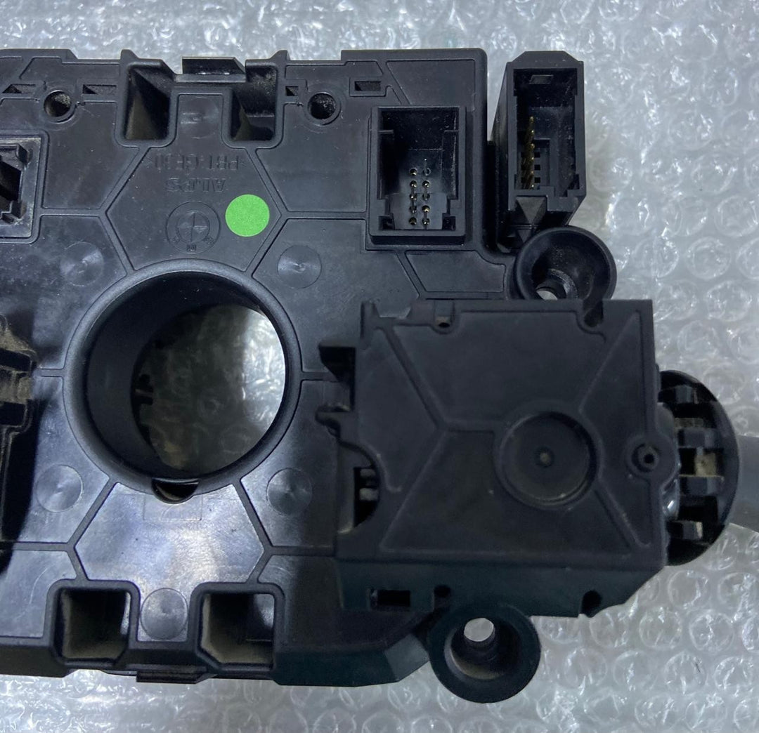 OEM BMW X3 F25 Switch Centre Steering Column Switch Wiper stalk 9305954