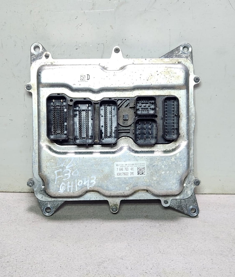 2012-2018 BMW 320i Engine Control Unit 7646763 F25 F30