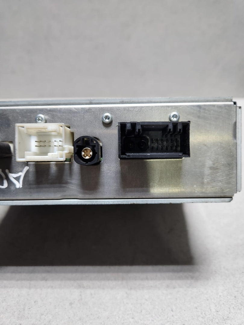 2011-2014 Mercedes-Benz C180 Digital Radio Tv Tuner A2129000017 W212 and C-Class