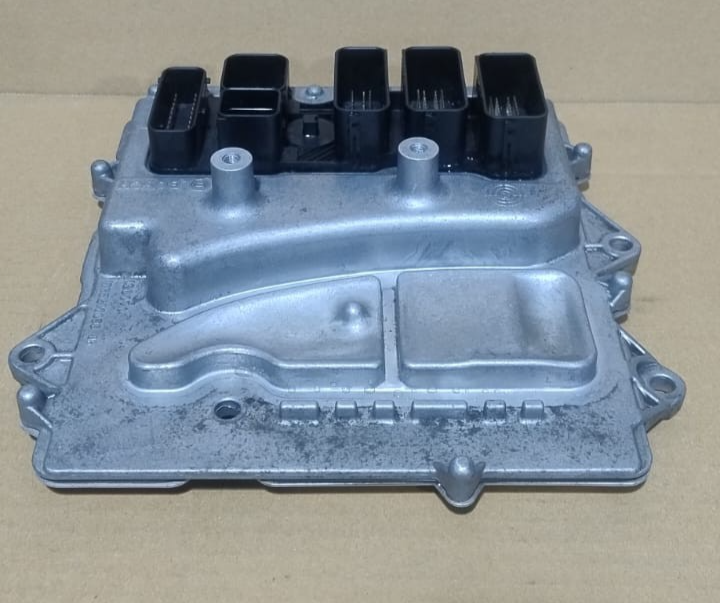 OE BMW F06 F20 F30 F25 X3 ENGINE CONTROL UNIT ENGINE CONTROLLER DME 8606309