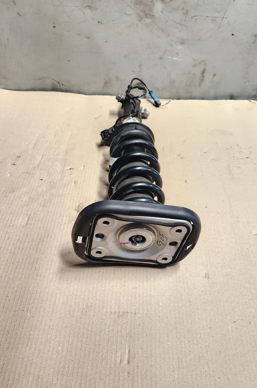 2019-2023 BMW X5 G05 Stoßdämpfer 6869023 X5 G05 HINTEN LINKS