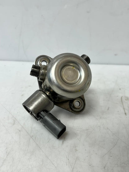2014-18 BMW X5 550i 650i 750i 750Li X6 4.4L High Pressure Fuel Pump 7595339 OEM
