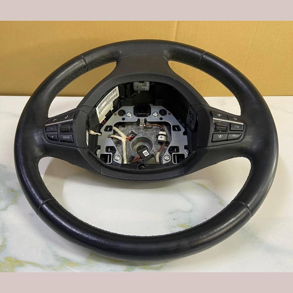 OEM BMW 5 F11 F10 Steering Wheel Leather 9229481