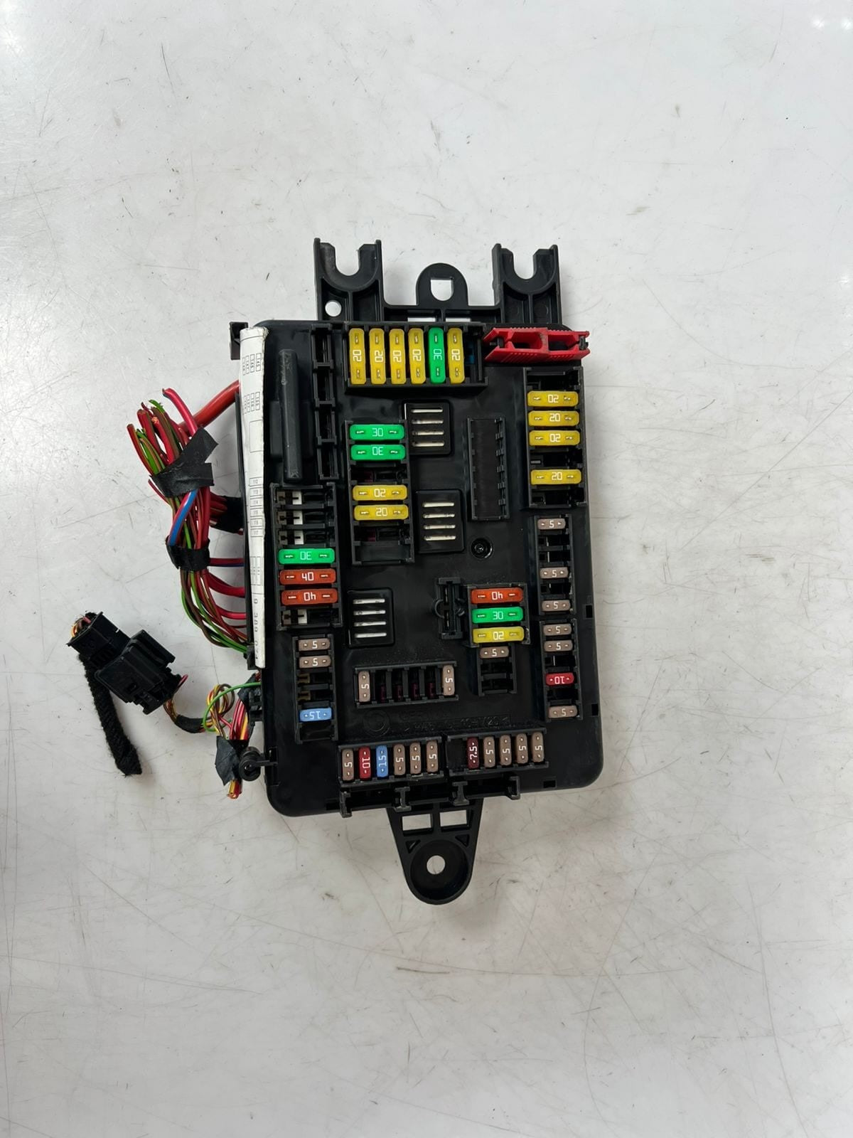 2016-2020 BMW M2 F80 F82 F83 F87 F30 F32 4' M3 M4 Rear Fuse Box 9389070 OEM