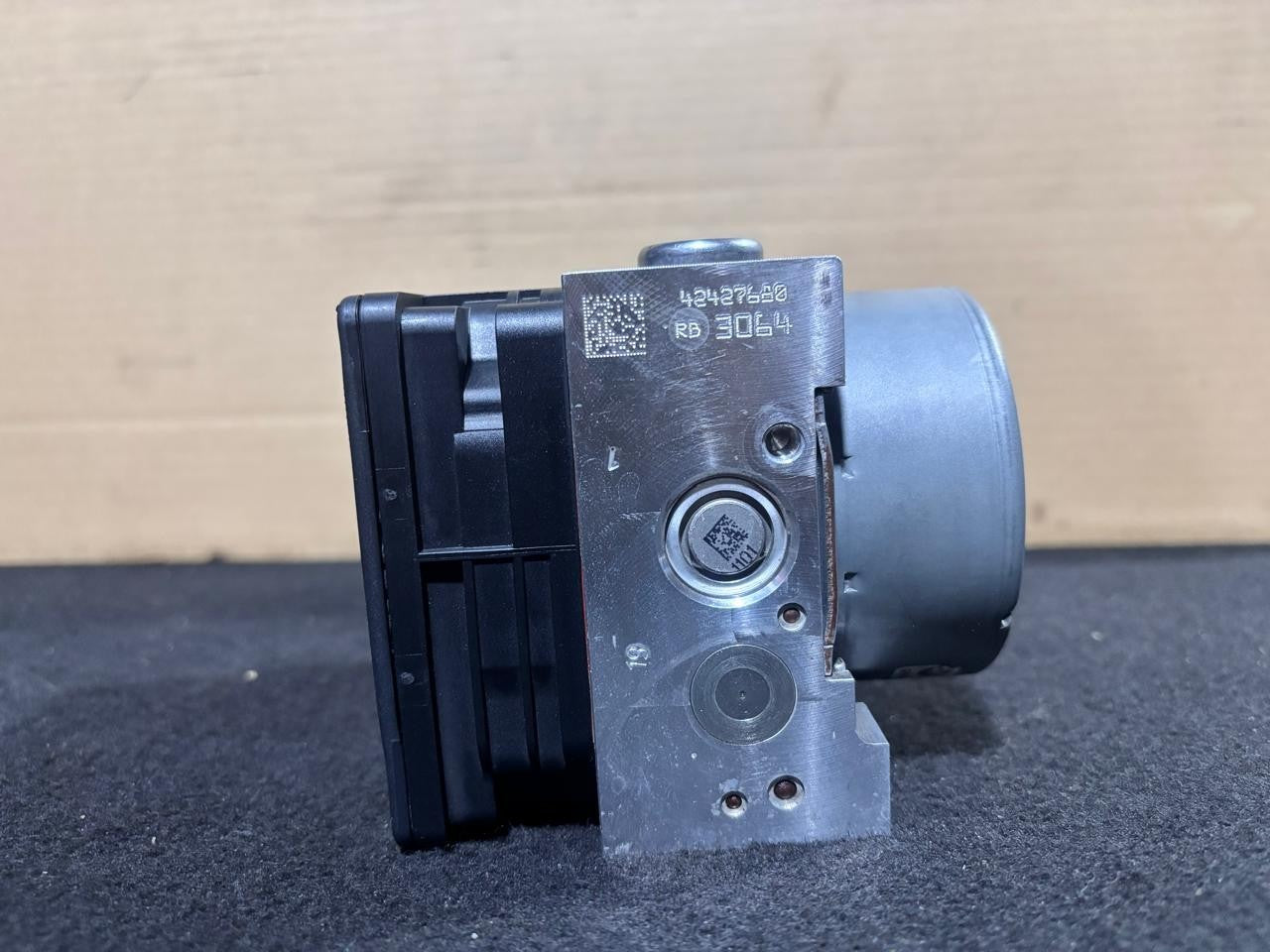 2013-2016 BMW F30 328i RWD ABS Anti-Lock Brake Pump Module Unit 6869726 OEM