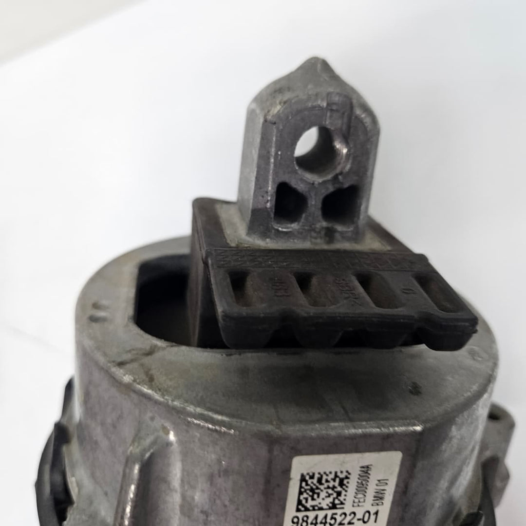 2019-2022 BMW X5 G05 Engine Mount Right 9844522