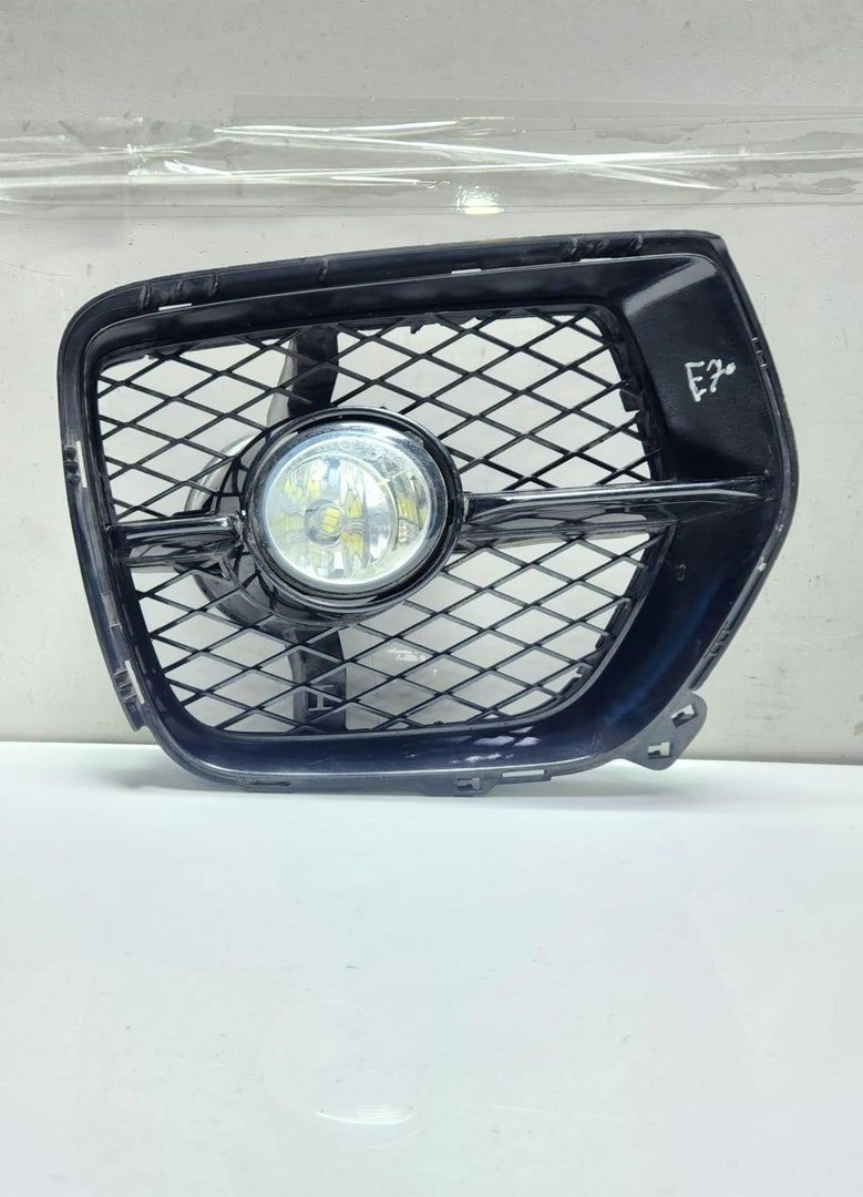 2008-2014 BMW X6 Front Right Fog Light Grille 7181010 X6 E71 E72
