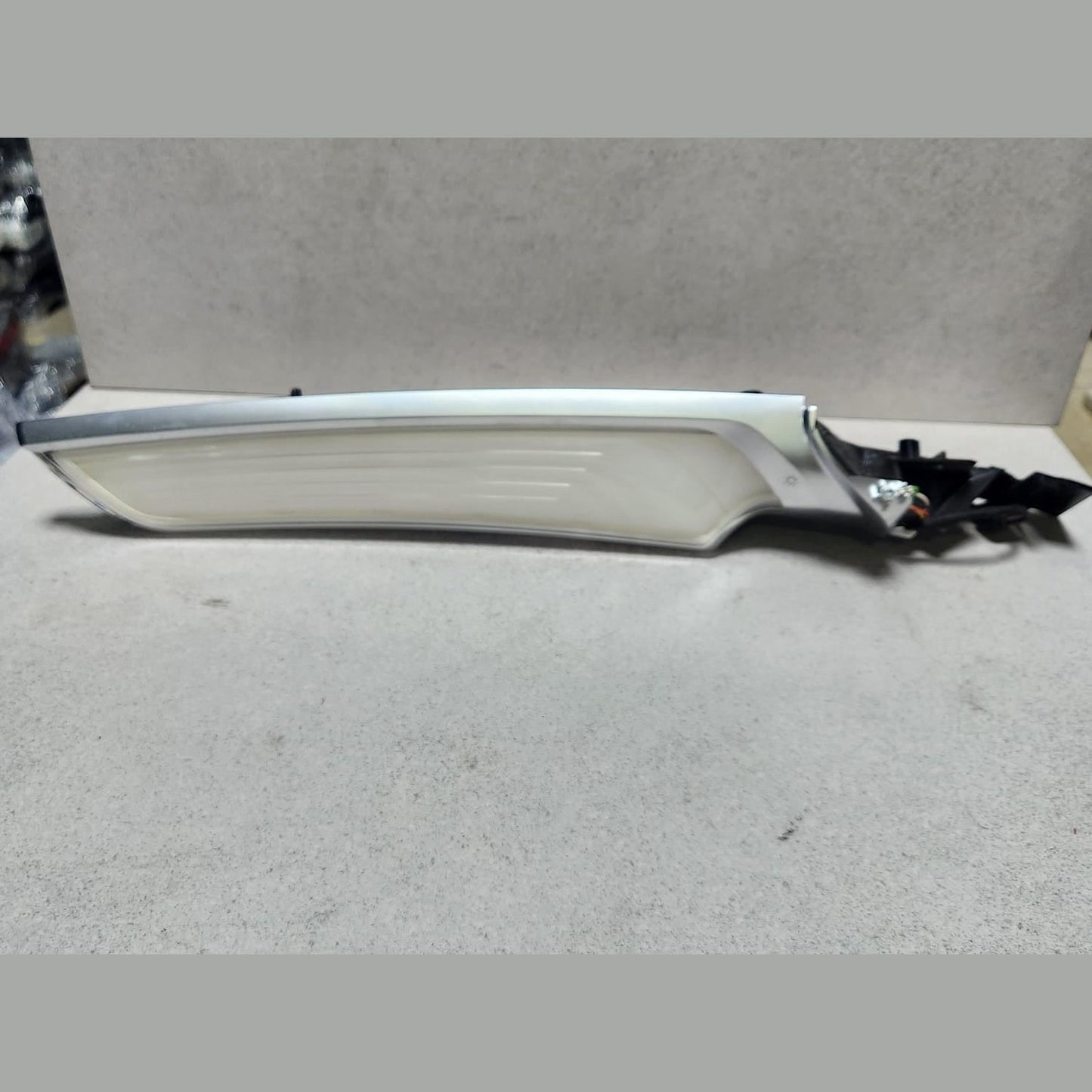 2016-2019 BMW 750i Rear Door Window Sunshade 7440850 7 Series G1