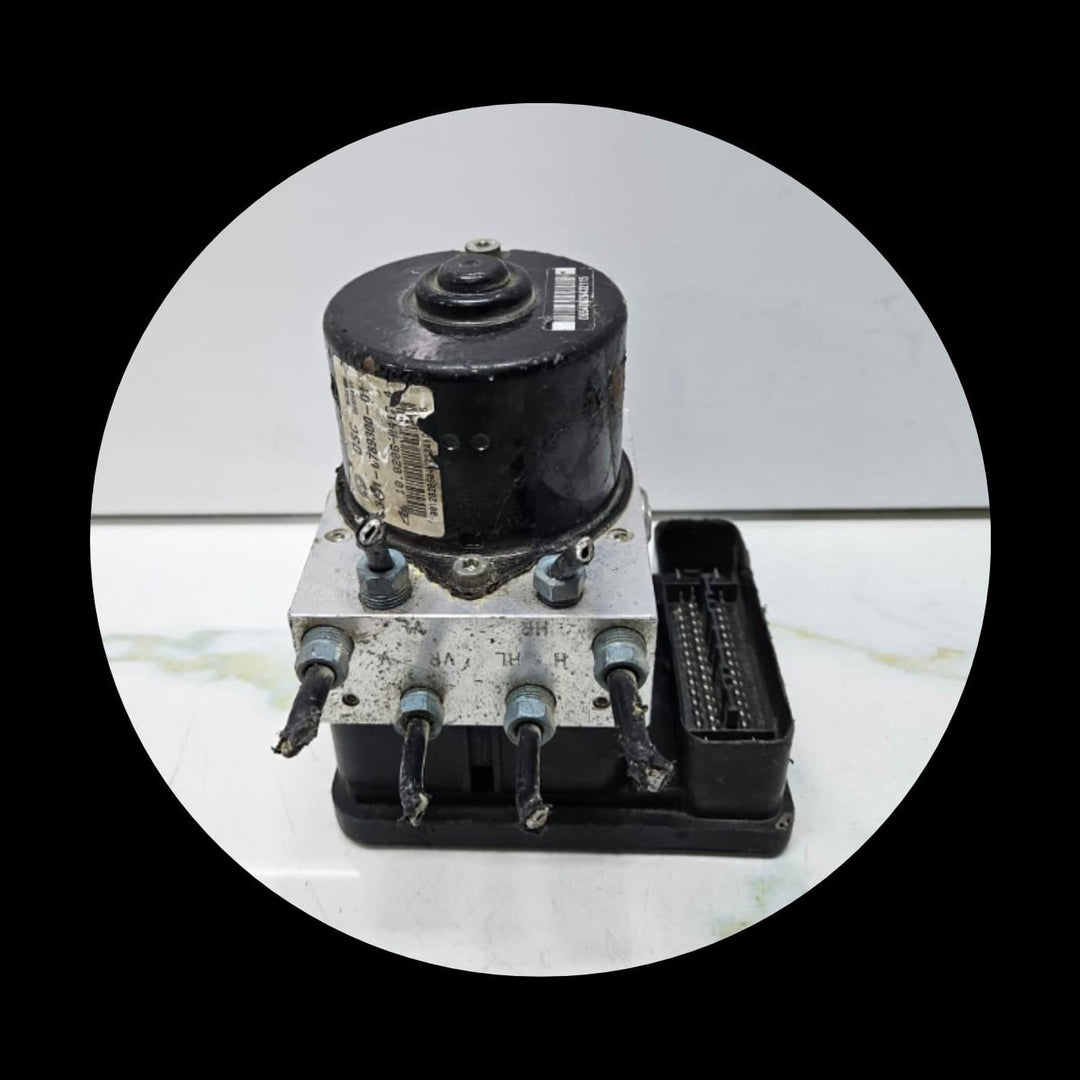 OEM BMW 3-Series E90 E92 ABS Pump Control Unit 6789300 OEM